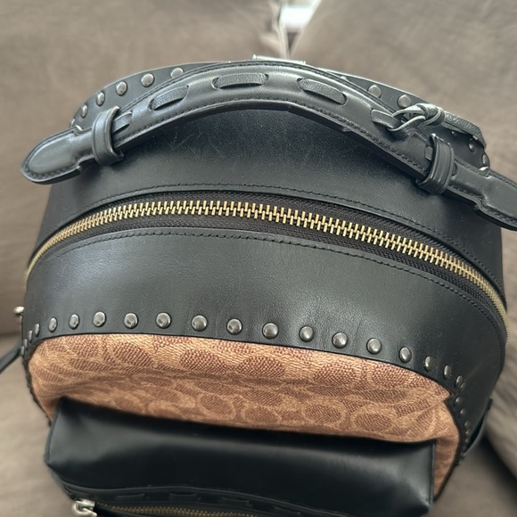 Coach backpack - Picture 2 of 8